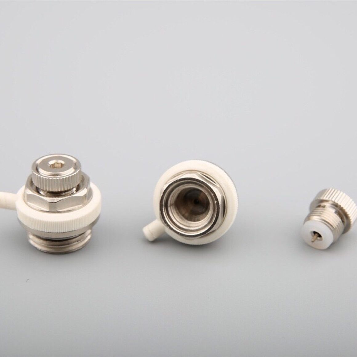 Accesorios del radiador nueva válvula de escape de cobre viento de funcionamiento de la válvula de escape automático de la mano-en-mano