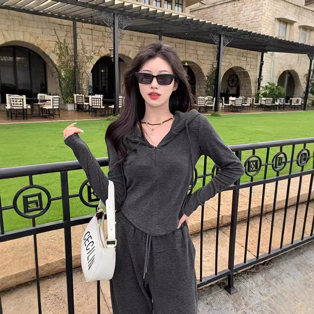 Тонкий и менее модный повседневный костюм женский весенний и осенний с капюшоном тонкий топ широкие брюки свободная спортивная одежда из двух частей