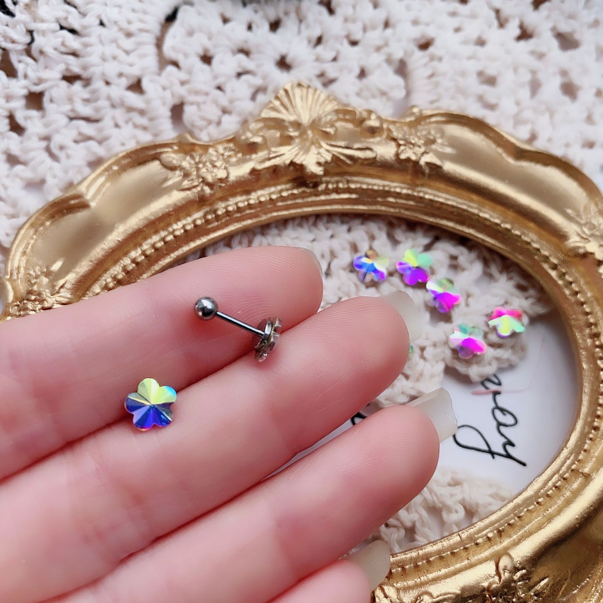 Fashion Star Moon Heart Shape Alloy Womenu0027S Ear Studs 1 Piece