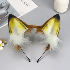 A 3D long plush cat ear hair clip with simulated animal ears, suitable for cosplay wolf ears and fox ears hair accessory for one-time replacement.