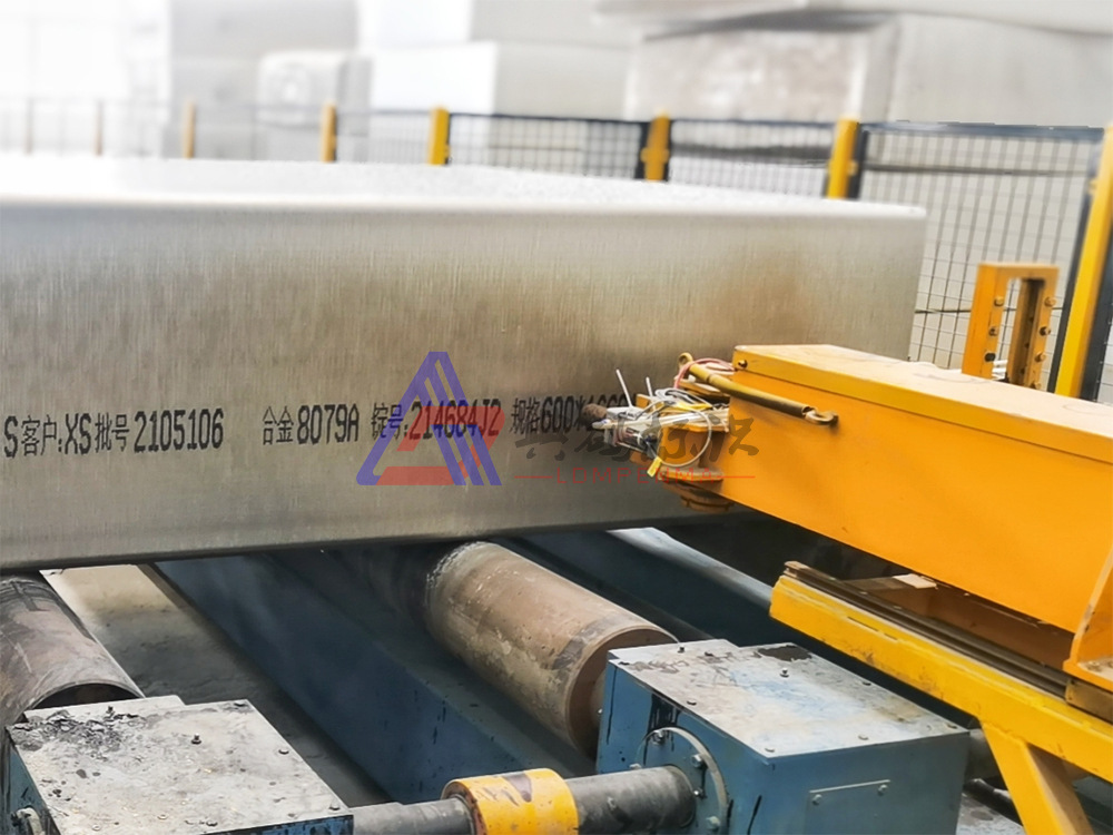 大字符铝锭黑墨喷码机    全自动智能喷印    自动清洗