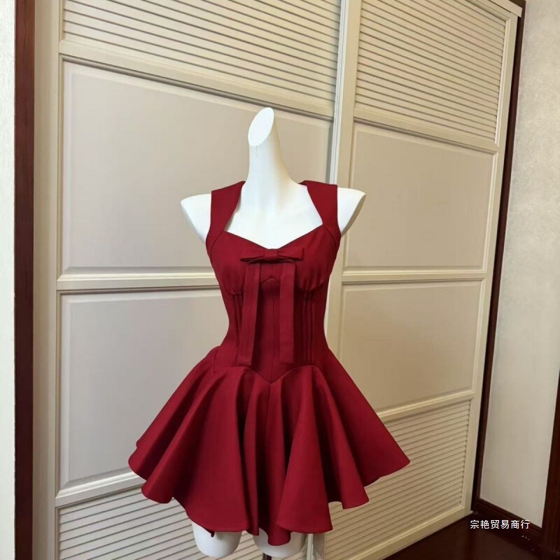 Rose Life 4m Princess Dress with Bow, Elegant Sleeveless Waist-Cinching Dress, Slightly Red Dress