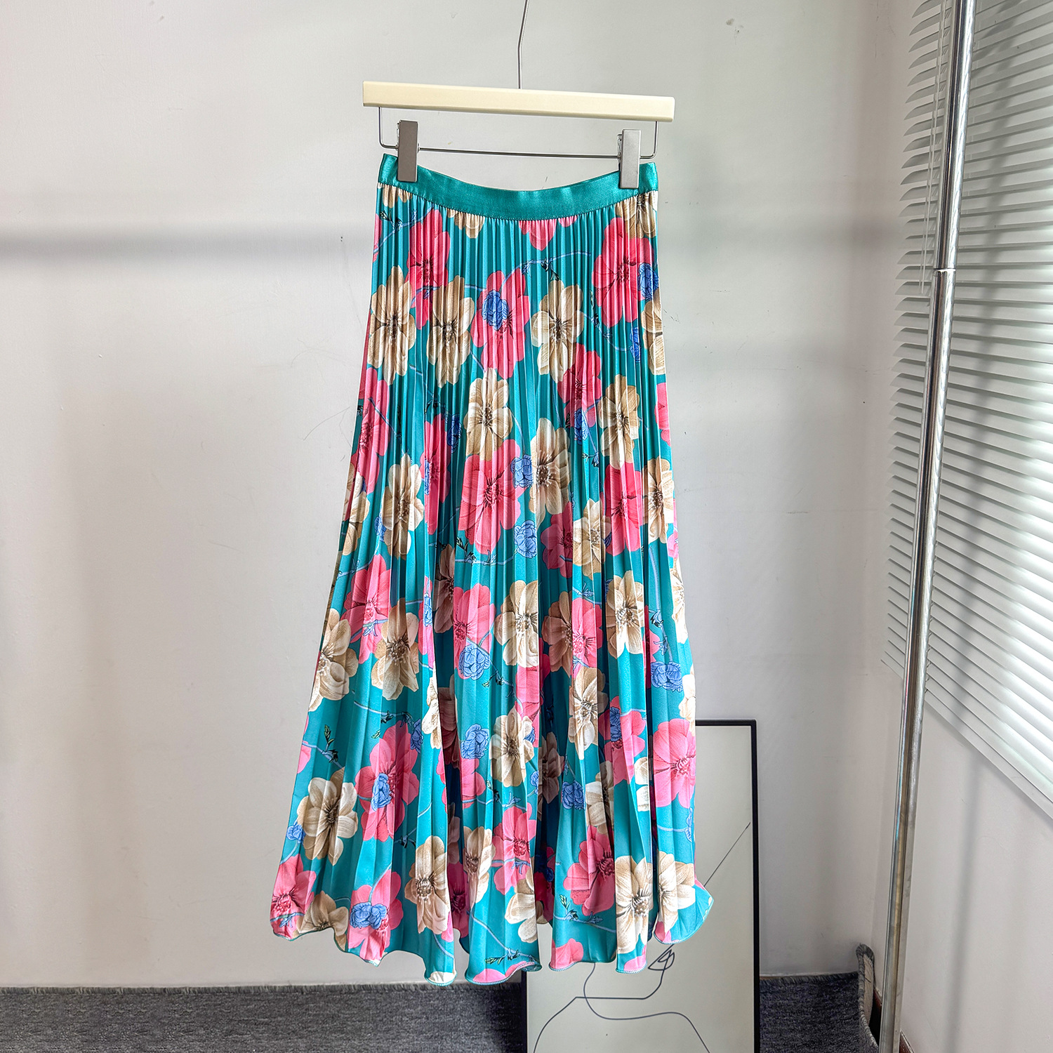 Women's Retro Print Pleated Skirt High Waist A-Line Midi Fashion Skirt for Commuting Summer Long Skirt European And American Style_ecoleips.com
