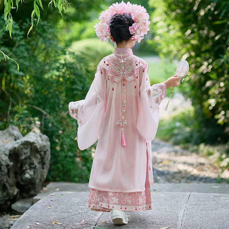 Новый стиль Ханфу для девочек, детский Ханфу в стиле Мин, ультра-сказочный древний стиль, тщательно изготовленный комплект юбки принцессы Мамиан с облаками на плечах.