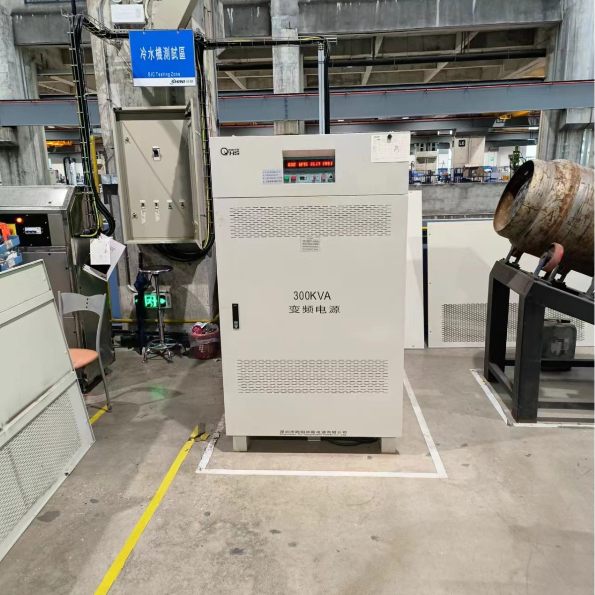 ŷ����˹����300KVA��Ƶ��Դ���������220V 60HZ������ˮ���