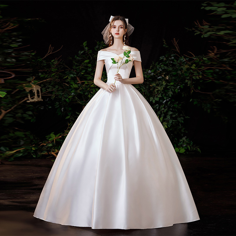 One-Shoulder Satin Wedding Dress 2026 New Style Bride with Elegant Slimming Mid-Waist Simple Palace Style Fairy-Like
