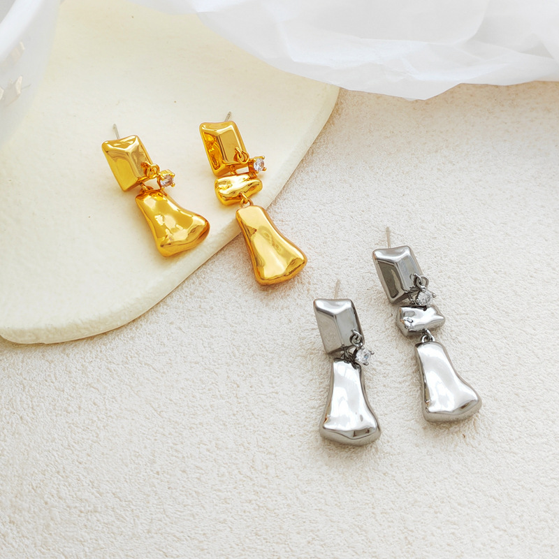 Simple Style Solid Color Copper Irregular Plating Inlay Zircon Drop Earrings 1 Pair