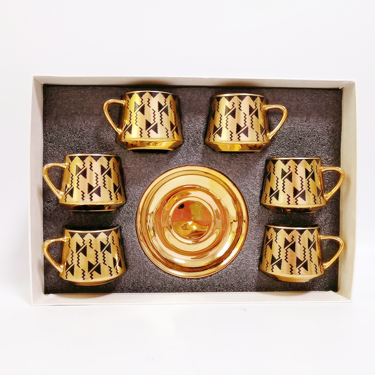 Transfronterizo nuevo electrochapado calcomanías cerámica taza y platillo exportación chapado en oro 6 tazas 6 placas traje 90mL caja de regalo taza y platillo