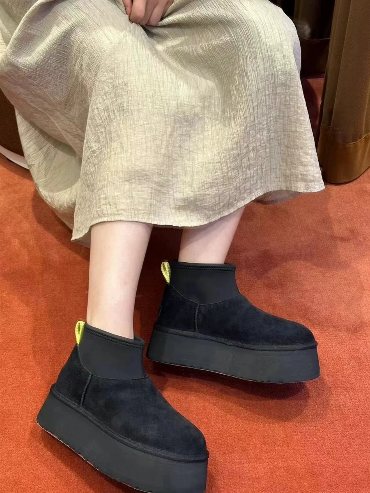 ShoeGlobe 2024 Nieuwe Mini Dip voor dames, winter dikke zool, hoogteverhogende schapenvacht, sneeuwschoen met fleecevoering, verdikte katoenen schoenen_voghion.com