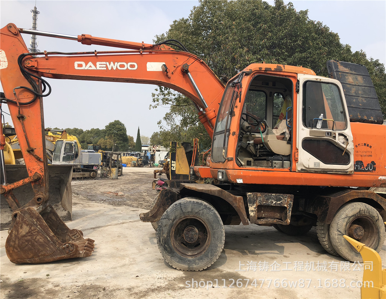 斗山中型挖机DH200W钩机九成新轮式挖掘机价格参数