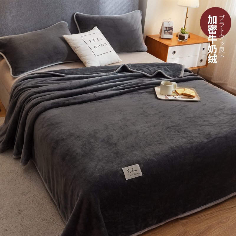 Una clase de invierno más seda de seda de seda de leche gruesa sábanas de seda de coral franela edredón de seda de una sola cama de dormitorio una sola manta de peluche