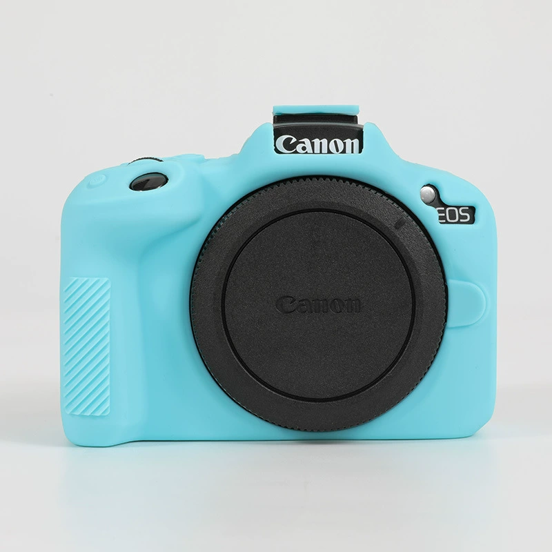 Силиконовый защитный чехол (Canon R50) — глянцевый резиновый чехол, лёгкий 22×13×1 см
