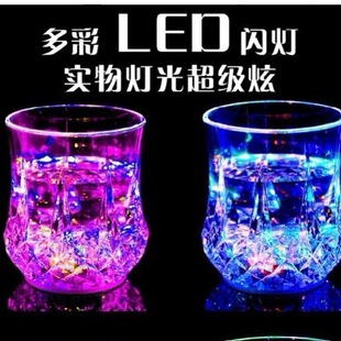 �l��ˮ���߲ʄ���ħ�g�W�Ɑ��ˮ��ˮ�Б��͕�����׃ɫ���汭��