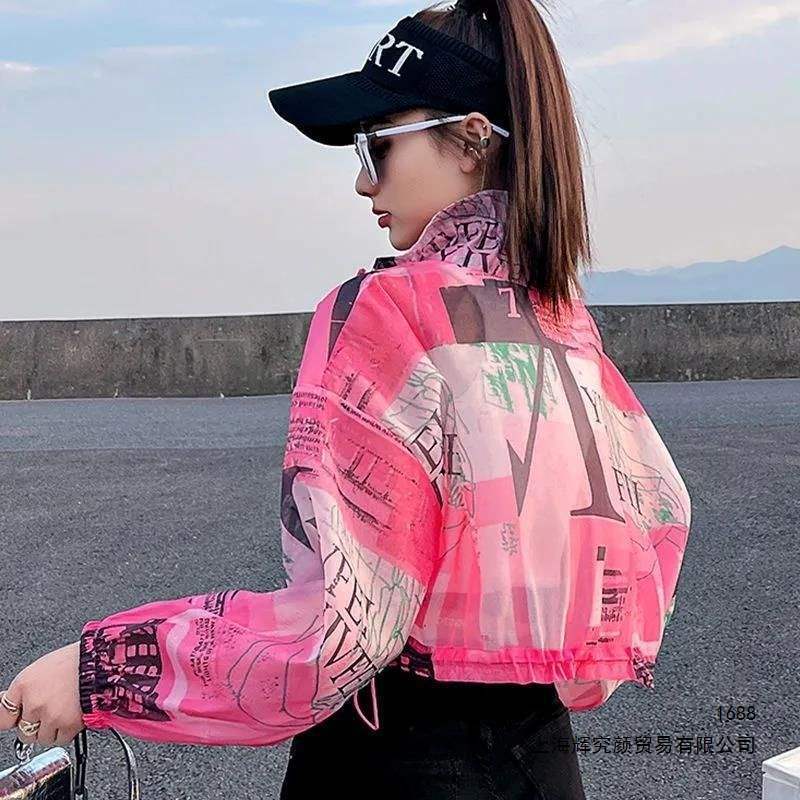 Ropa de protección solar corta para mujeres 2026 nuevo hombre pequeño de verano delgada ropa de protección solar de tamaño grande abrigo transpirable UV image 1