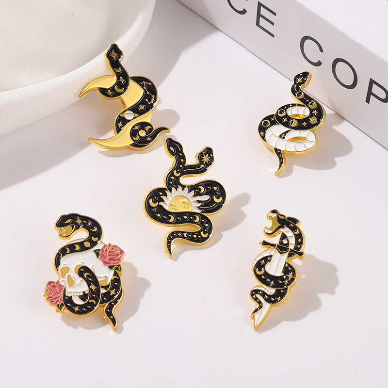 Creative Cartoon Snake Head Moon Sun Alloy Brooch display picture 3