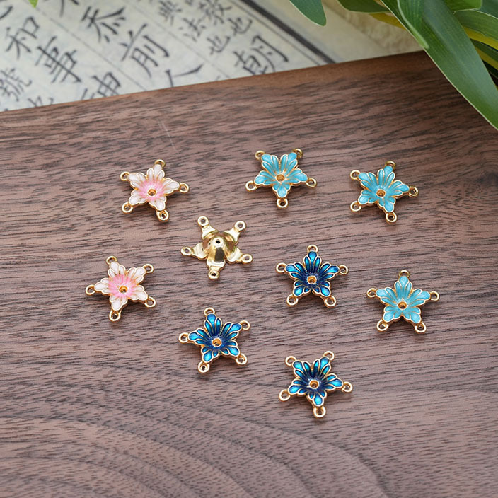 新しいスタイルのドリップオイル単穴多弁花芯DIYジュエリーアクセサリー小さなペンダントイヤリングペンダント素材卸売|undefined