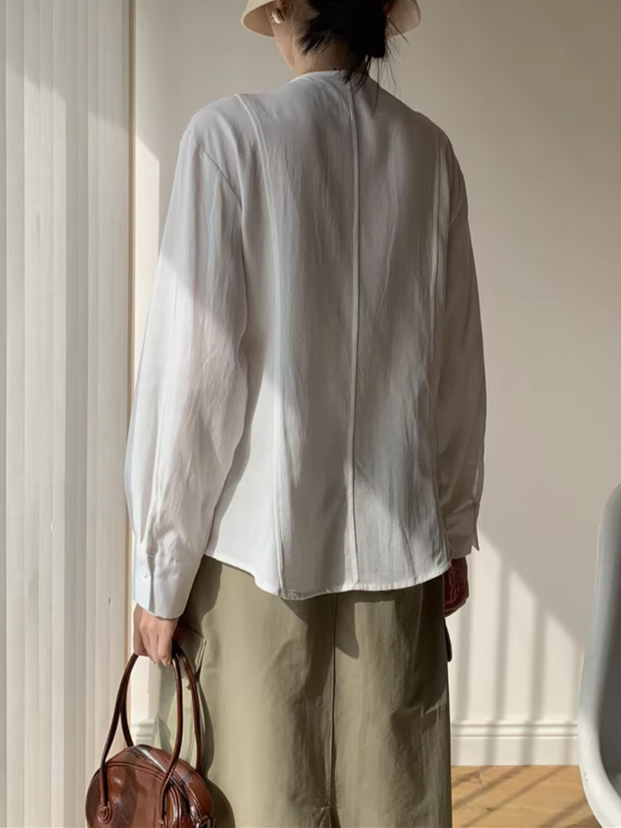Áo sơ mi nữ cổ V ren móc hoa rỗng dây buộc phong cách Pháp — màu trắng chi tiết 5