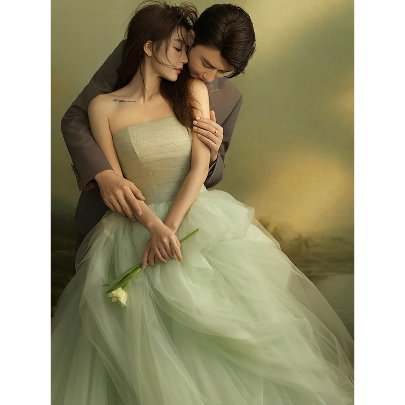 Elite retro wedding dress