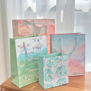 Oil painting creative simple artistic ins style portable high-end birthday gift bag high-looking large wrapping paper bag