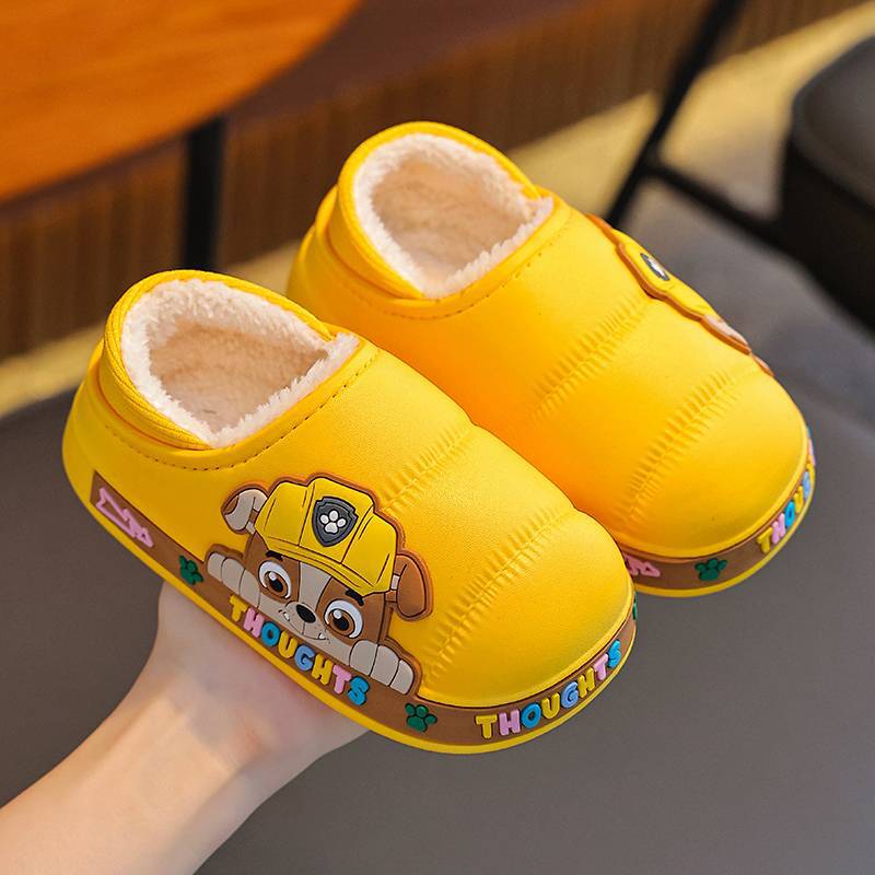 Zapatillas de algodón para niños de invierno para niños, niñas y niños, calentamiento de terciero impermeable para bebés, zapatos de talón de algodón