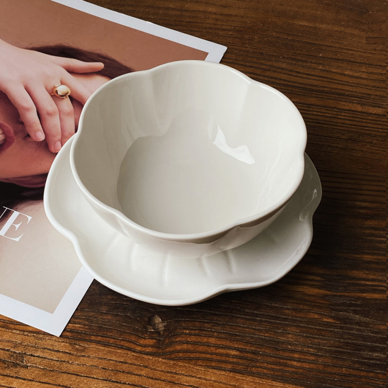 Sugar Water Bowl, Off-White Petal Bowl, Beautiful Soup Bowl, Fruit Salad Bowl, Milk Simple Special-Shaped Rice Bowl, White Flower Plate