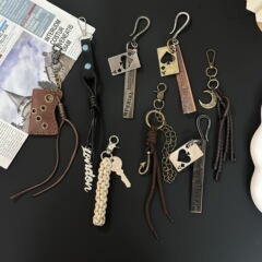 新しいクロスボーダーレトロ完成品ペンダント miu バッグペンダントアクセサリートランプ装飾キーホルダーペンダントストラップ
