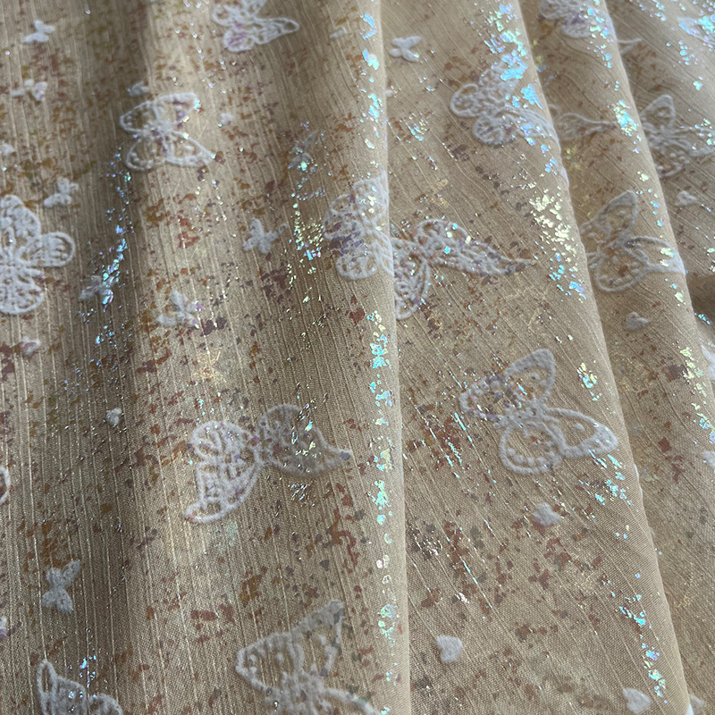 Nuevo tipo de tela de malla de algodón estereoscópico blanco fantasía mariposa tela de malla vestido tela de vestido