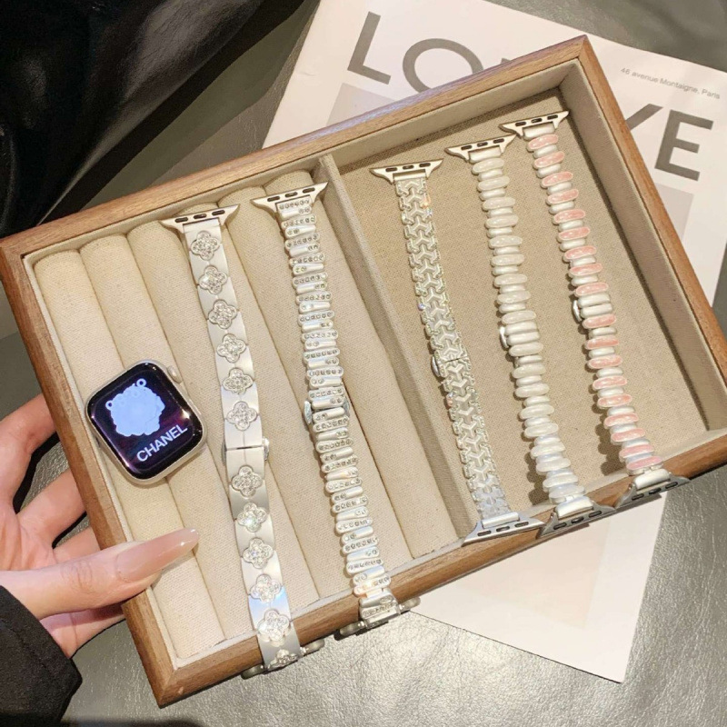 High-end pearl white metal watch band, compatible with Apple S11 watch, iWatch 10th generation, Apple Watch 9, 8, 7, and SE
