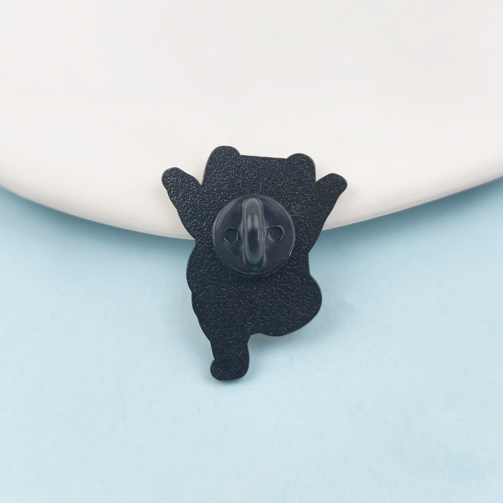 Personalidad lindo hombre gordo insignia alfiler transfronterizo ins dibujos animados aleación goteo aceite divertido villano vestido broche