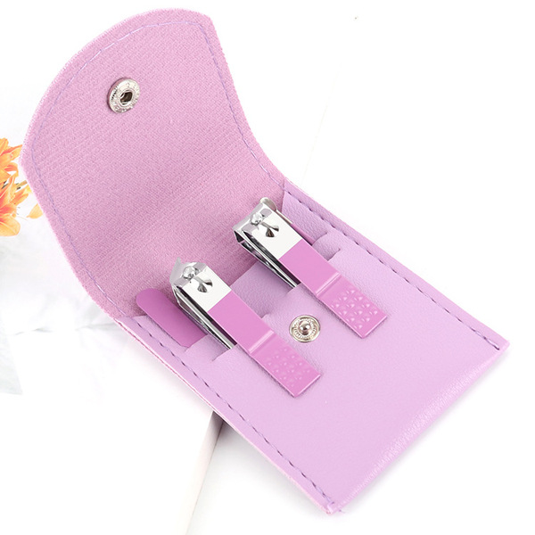 Nail scissors