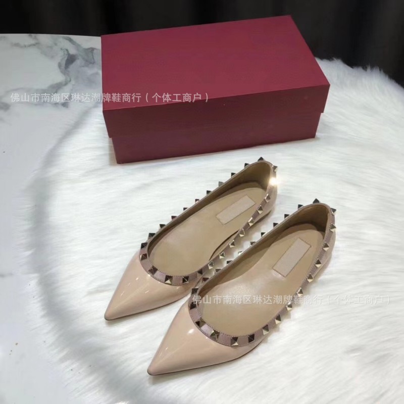 누드 페이턴트 가죽