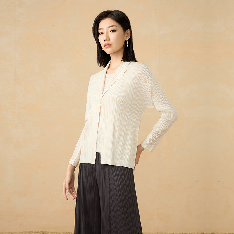 Long-Sleeved Suit Jacket 2025 New Pure Color Loose Casual Versatile Work Clothing Slightly Fat Age-Reducing Pleated Top for Women