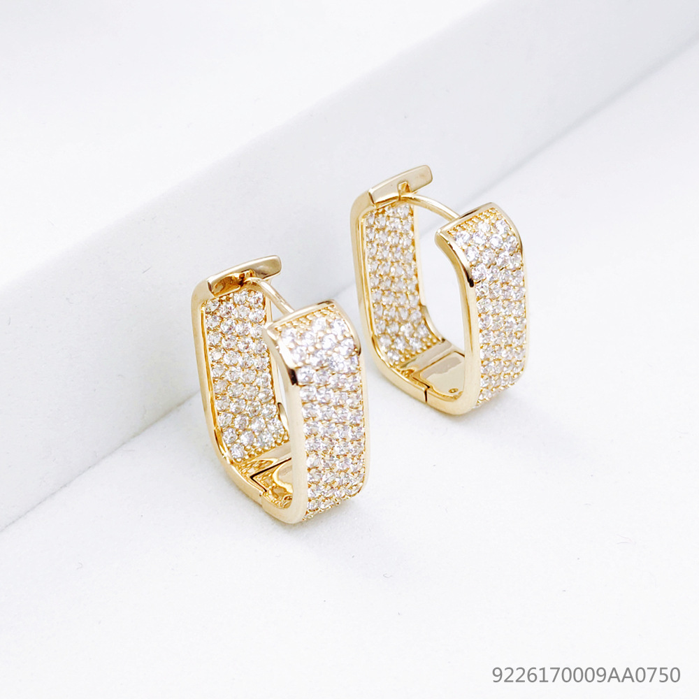 Autumn And Winter New Trend Personality Full Diamond Square Copper Earrings display picture 4