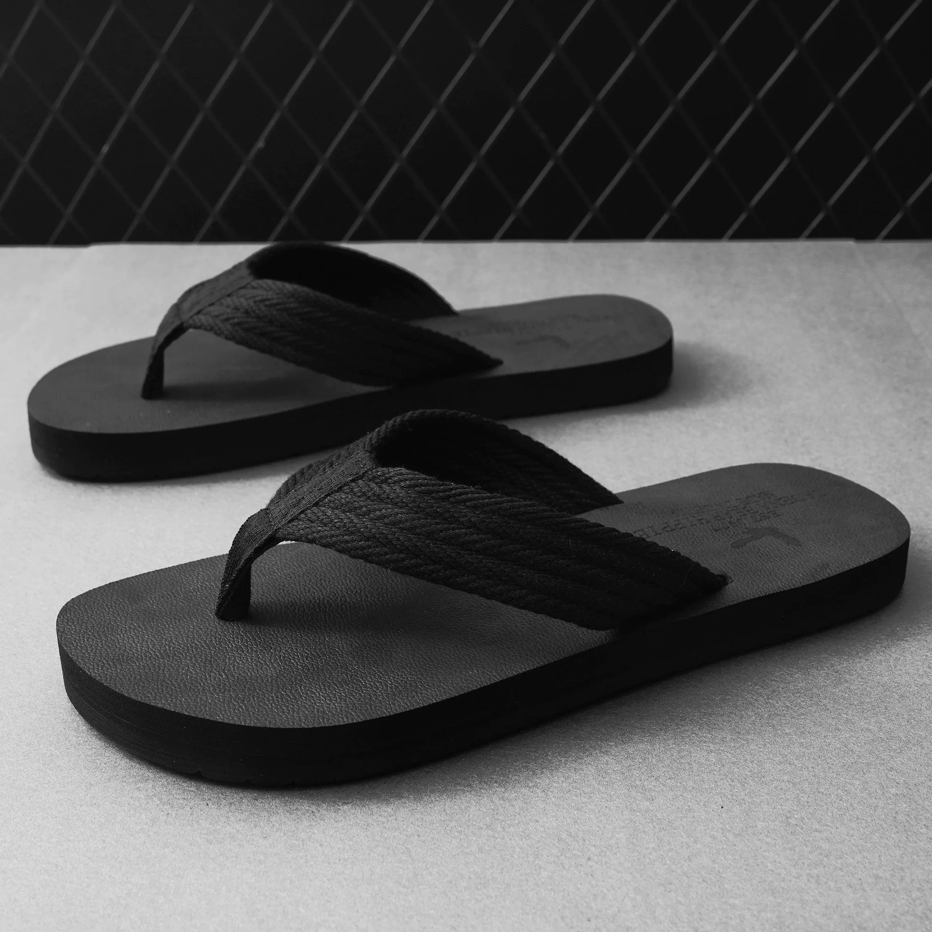 Men's summer beach non-slip universal flip flops