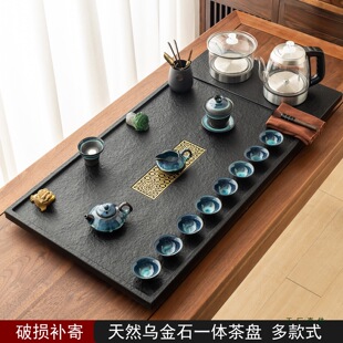 ��Ȼ����ʯ��Pȫ�Ԅ�һ�w��ˮ����ˮ�������׼����k����ʯ��̨