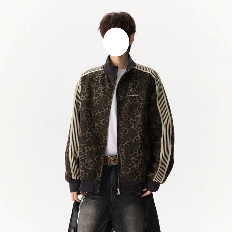 American retro leopard print patchwork stand-up collar jacket, unisex, autumn collection, trendy, loose-fitting, stylish, casual striped zip-up outerwear American retro leopard print patchwork stand-up collar jacket, unisex, autumn collection, trendy, loose-fitting, stylish, casual striped zip-up outerwear