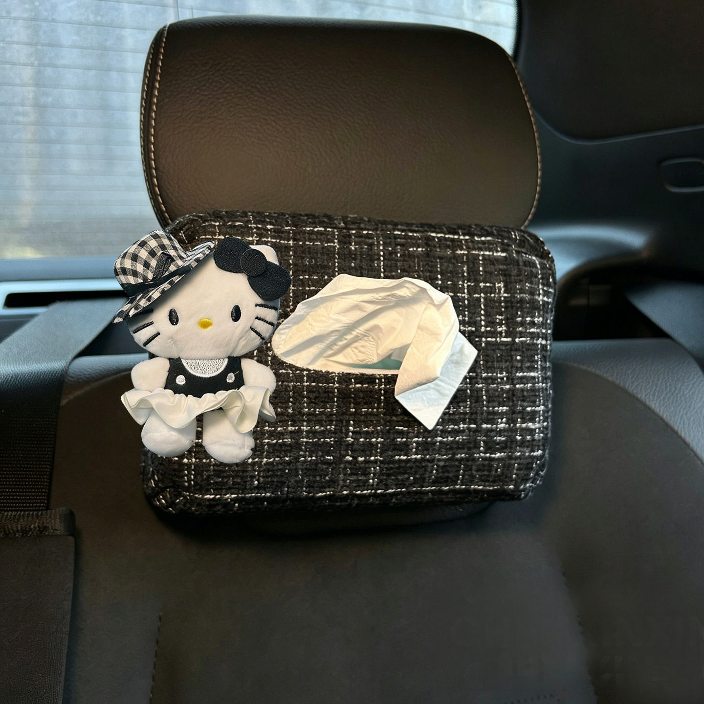 High-End Chanel-Style Hello Kitty Car Tissue Box for Girls, Car Armrest Box Tissue Holder, Car Plush Toy Tissue Box