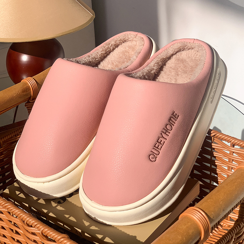 Pantofole in cotone autunno e inverno da donna per interni casa 2026 calde pantofole in peluche pantofole in cotone antiscivolo impermeabili per la casa con tacco