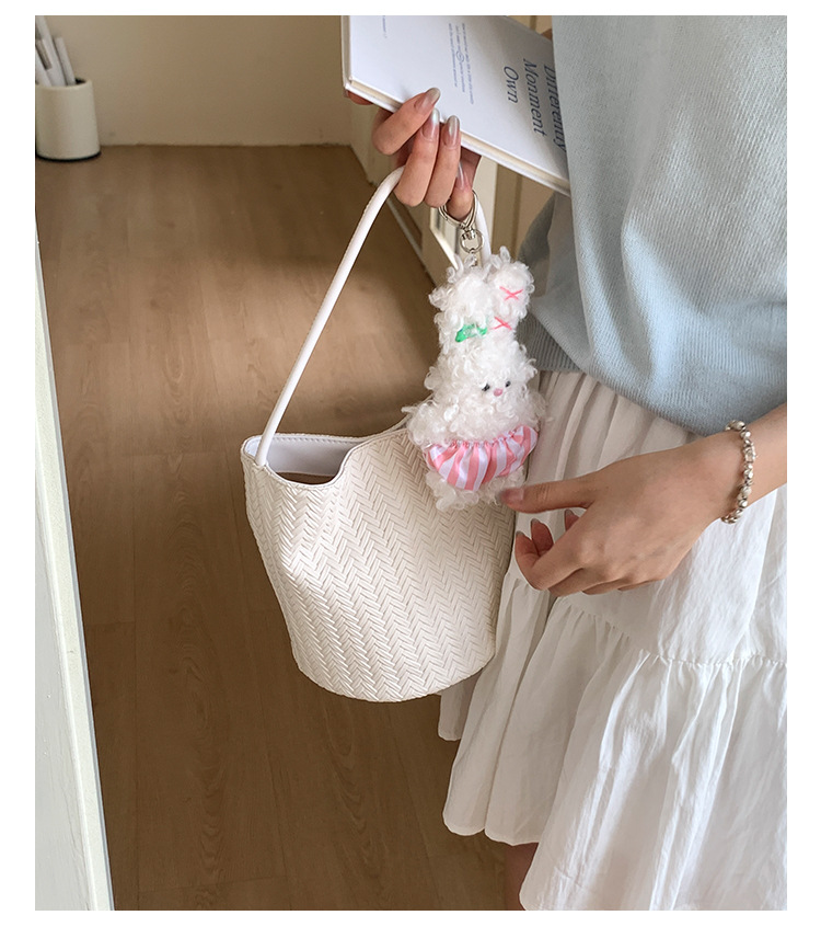 Trendy large-capacity woven bag, fashionable handbag, 2025 new style, versatile bucket bag, simple shoulder bag, underarm bag undefined
