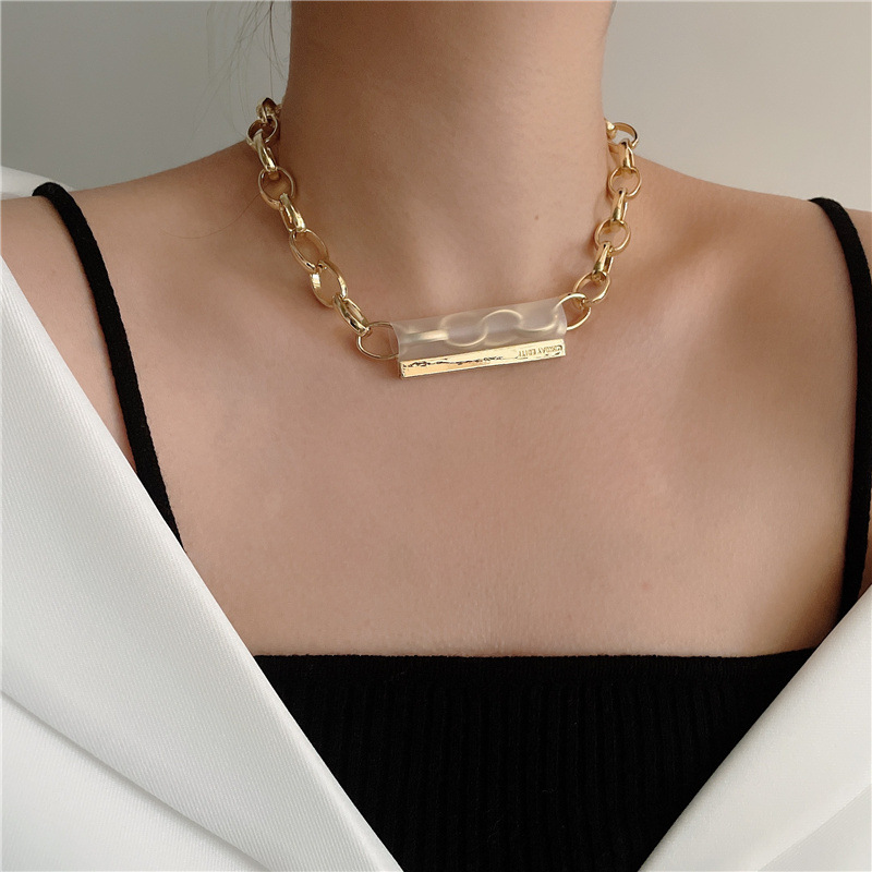 Fashion Paragraph Buckle Metal Short Necklace display picture 15