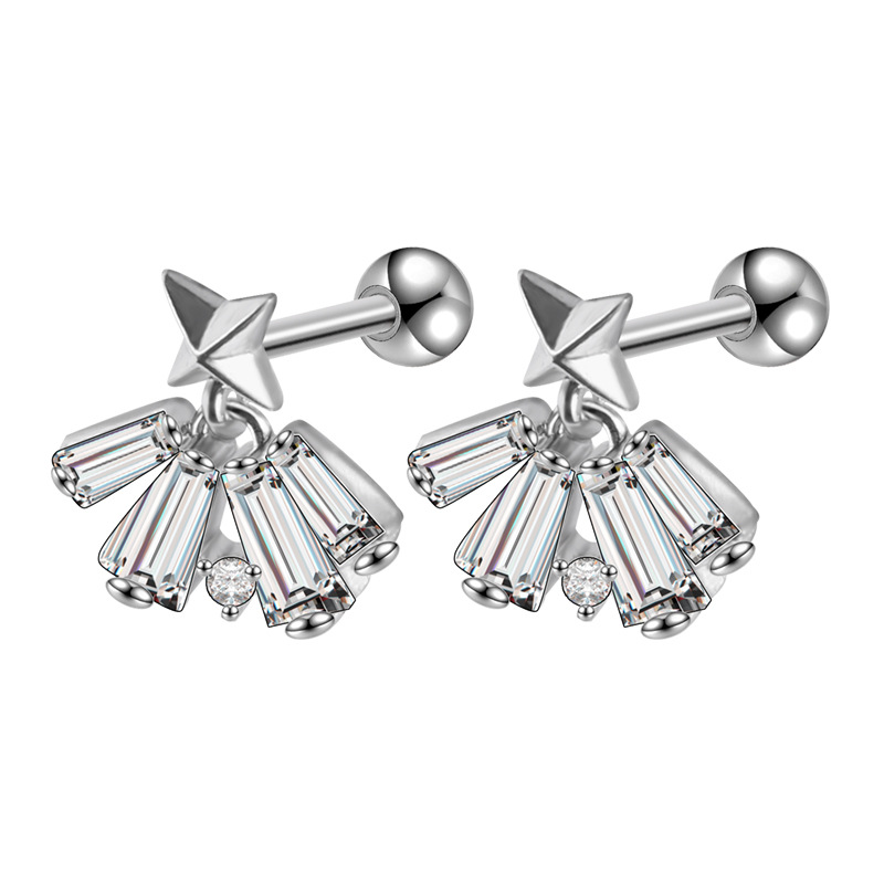 Labret piercing jewelry detail image