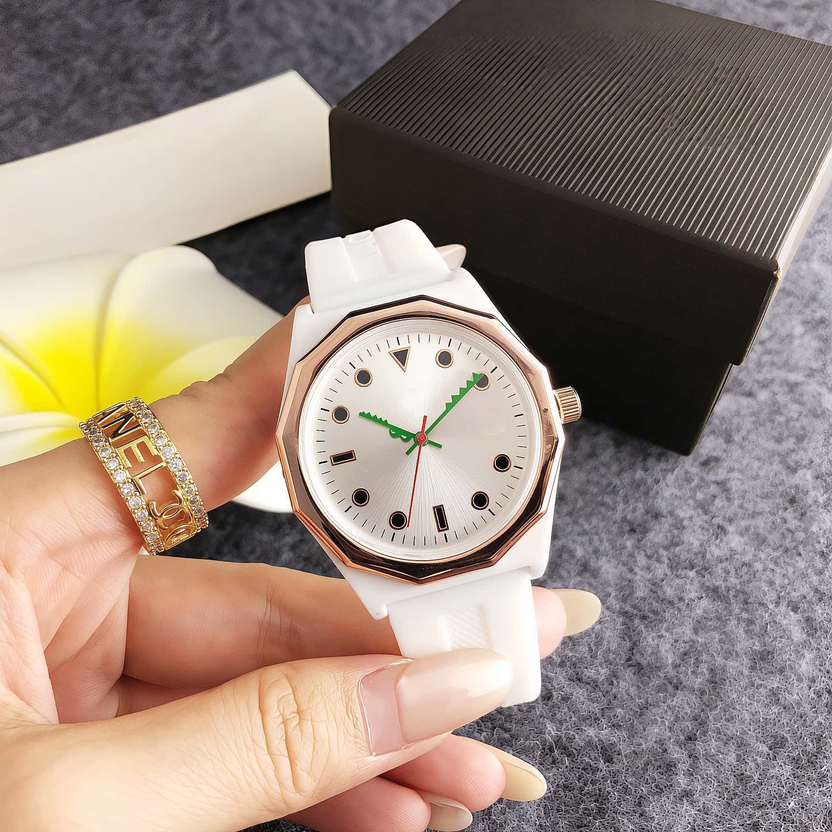 网红同款白色胶带女表多边形玫瑰金表壳绿针时尚防水手表一件代发