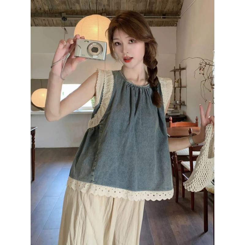 Korean Style Fashionable Small Flying Sleeves Spliced Lace Denim Shirt Women's Summer 2024 New Loose Slimming Look Top Korean Style Fashionable Small Flying Sleeves Spliced Lace Denim Shirt Women's Summer 2024 New Loose Slimming Look Top