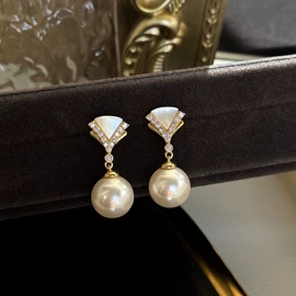 天然珍珠项饰;天然珍珠耳饰;天然珍珠手饰