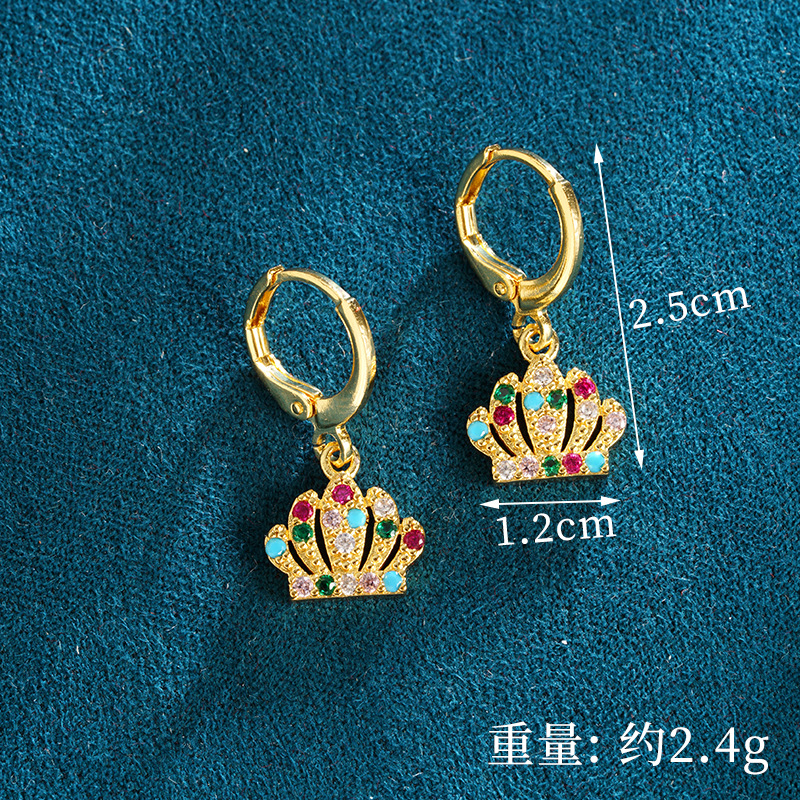 Collar de oro de arena vietnamita nicho ligero de lujo incrustado agujero corona pendientes femeninas dulces de alta calidad joyas no se desvanecen