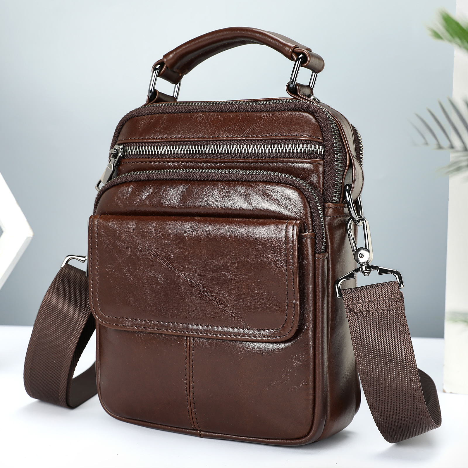 Ventas transfronterizas calientes de cuero para hombres mochila deportiva al aire libre mochila texturizada retro colección de bolsos de hombro