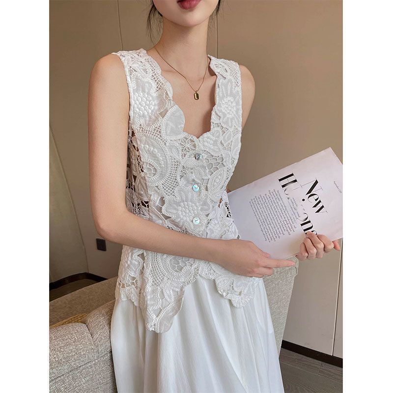 White Sleeveless Vest with Lace Trim for Women, Summer 2026 New Style, Waist-Cinching, Slimming, Lace Hollow-Out Top