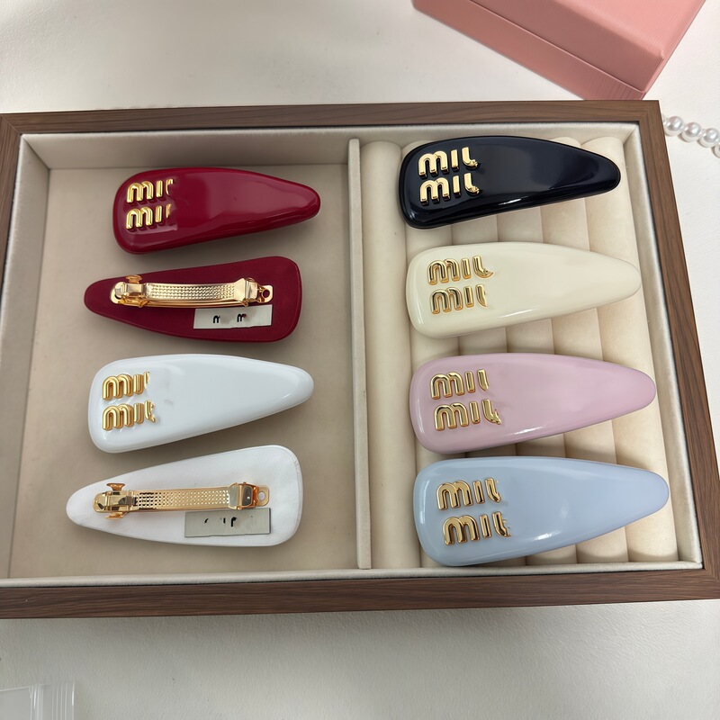 Xiaohongshu Style Letter Mimi Free Uu Hair Clip Spring Clip Side Clip Light Luxury Bangs Clip Side Clip Wholesale Xiaohongshu Style Letter Mimi Free Uu Hair Clip Spring Clip Side Clip Light Luxury Bangs Clip Side Clip Wholesale