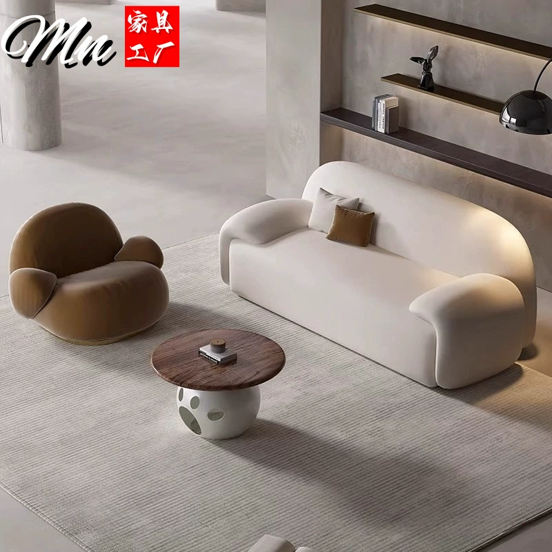 Креативный узкий маленький диван для магазина одежды, двуспальный диван для аренды небольшой квартиры в зале приема.