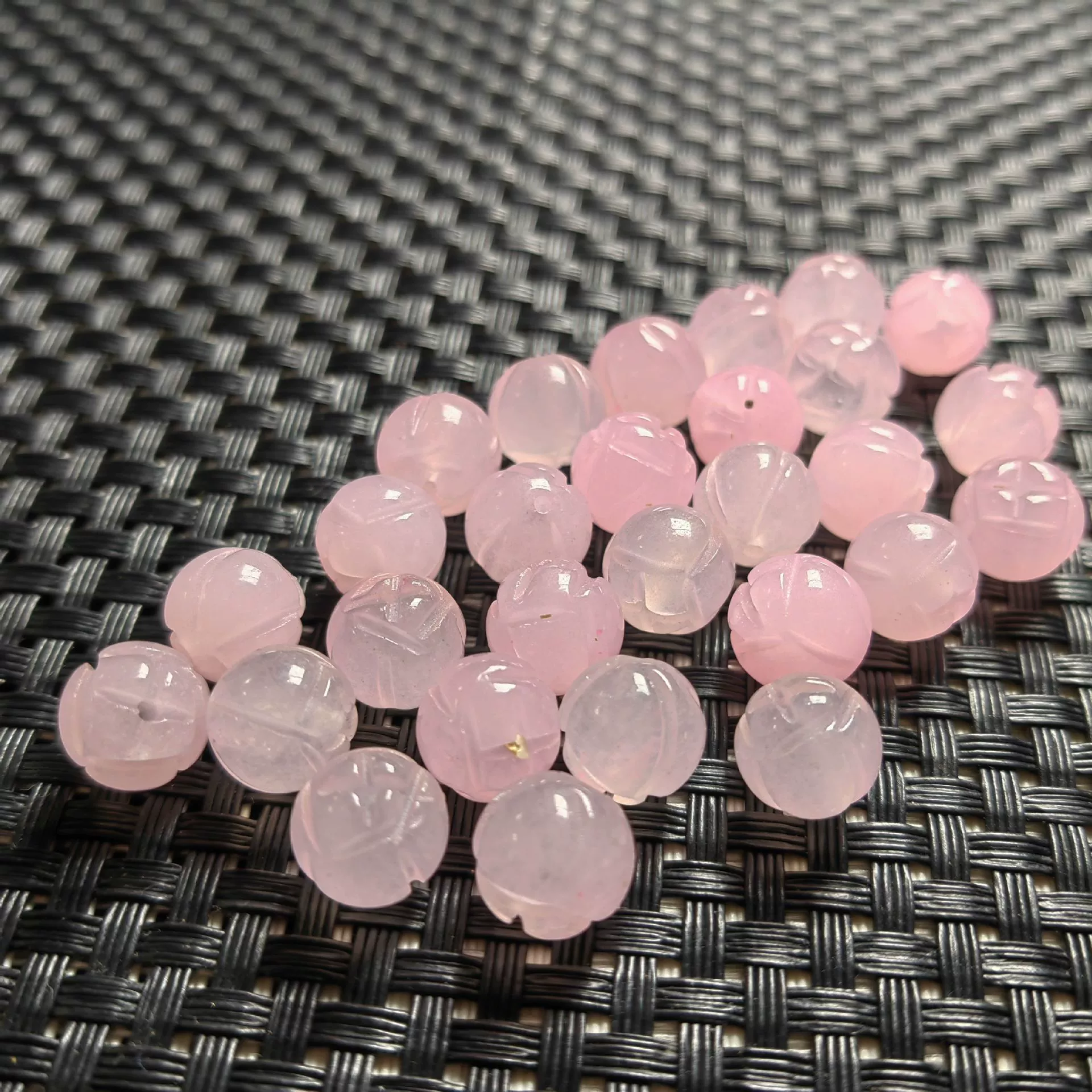 Натуральный кварц Бусины лотоса Нефритовые бусины Розовые бусины Шпилька Ожерелье Браслет Аксессуары